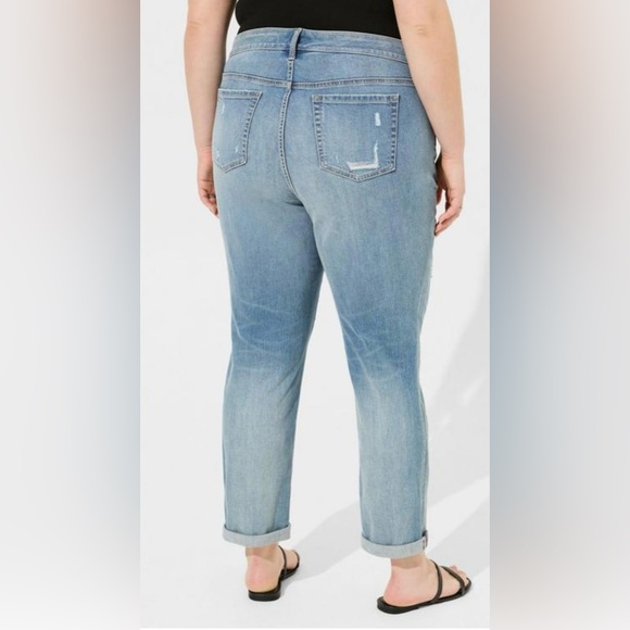 Torrid Size 26T Boyfriend Straight Vintage Stretch Jeans - Picture 2 of 11
